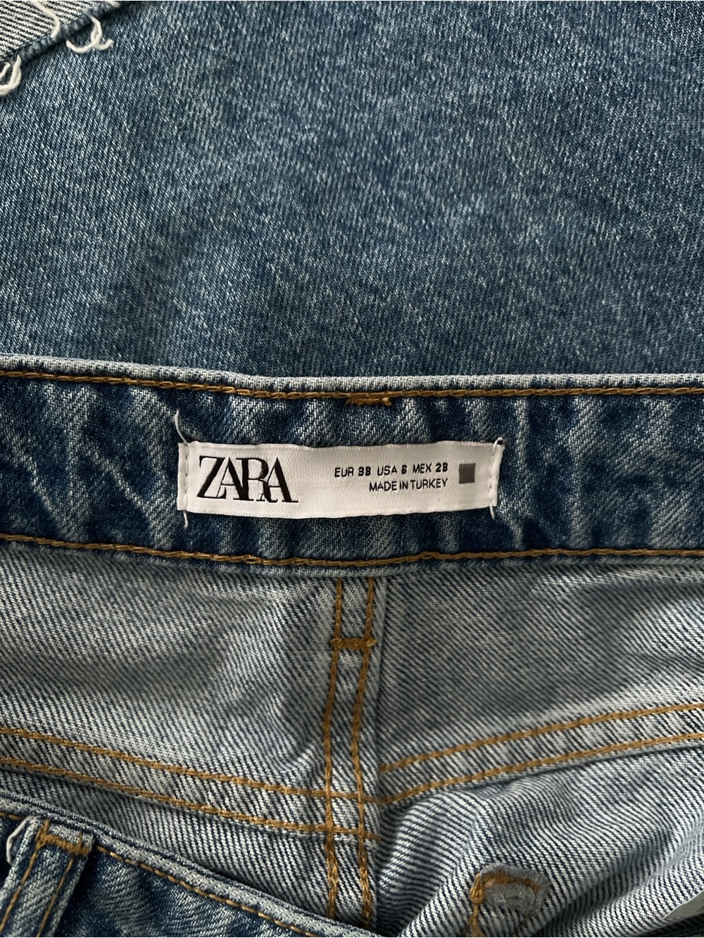 Zara Washed Blue Wide-Leg Mid-Rise Jeans - Picture 4 of 6